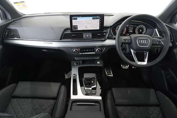 2024 Audi Q5 45 TFSI S line FY