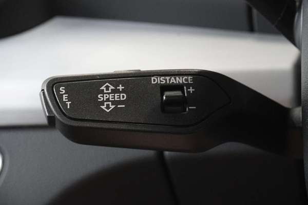 2024 Audi Q5 45 TFSI S line FY