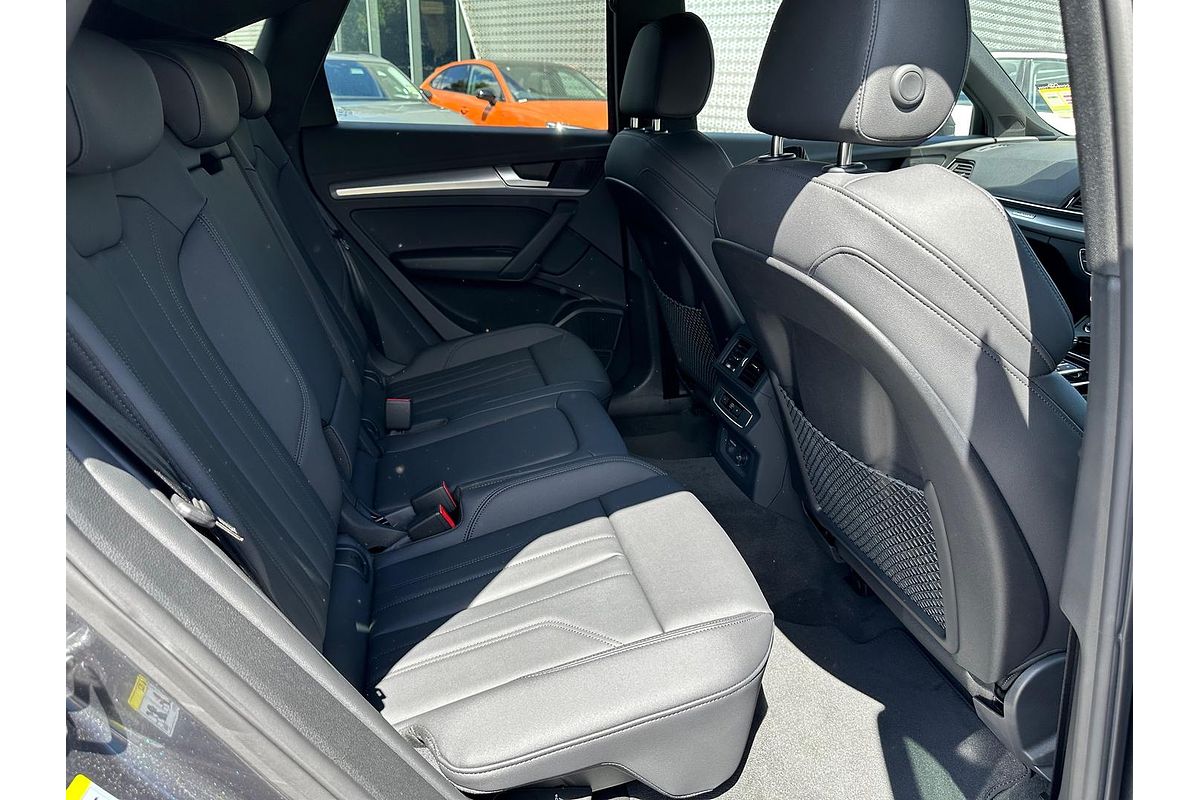 2024 Audi Q5 40 TDI S Line FY