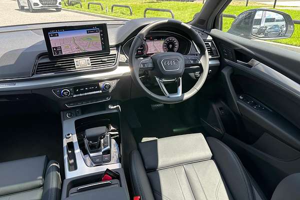 2024 Audi Q5 40 TDI S Line FY