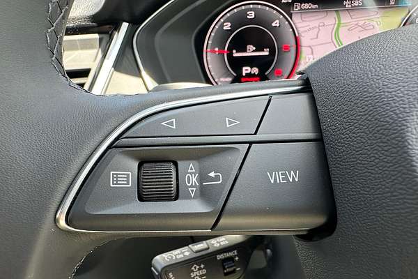 2024 Audi Q5 40 TDI S Line FY