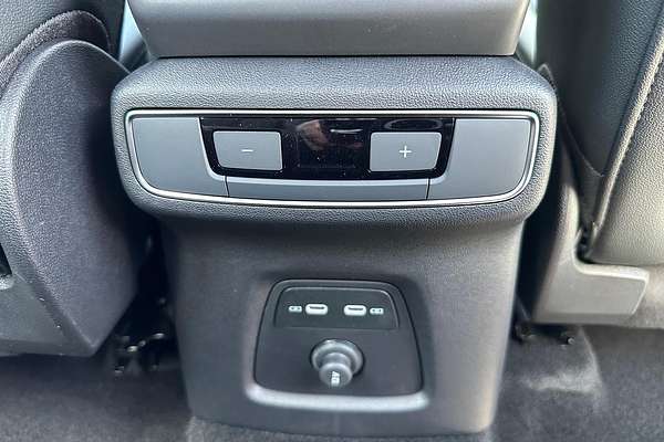 2024 Audi Q4 e-tron 45 F4