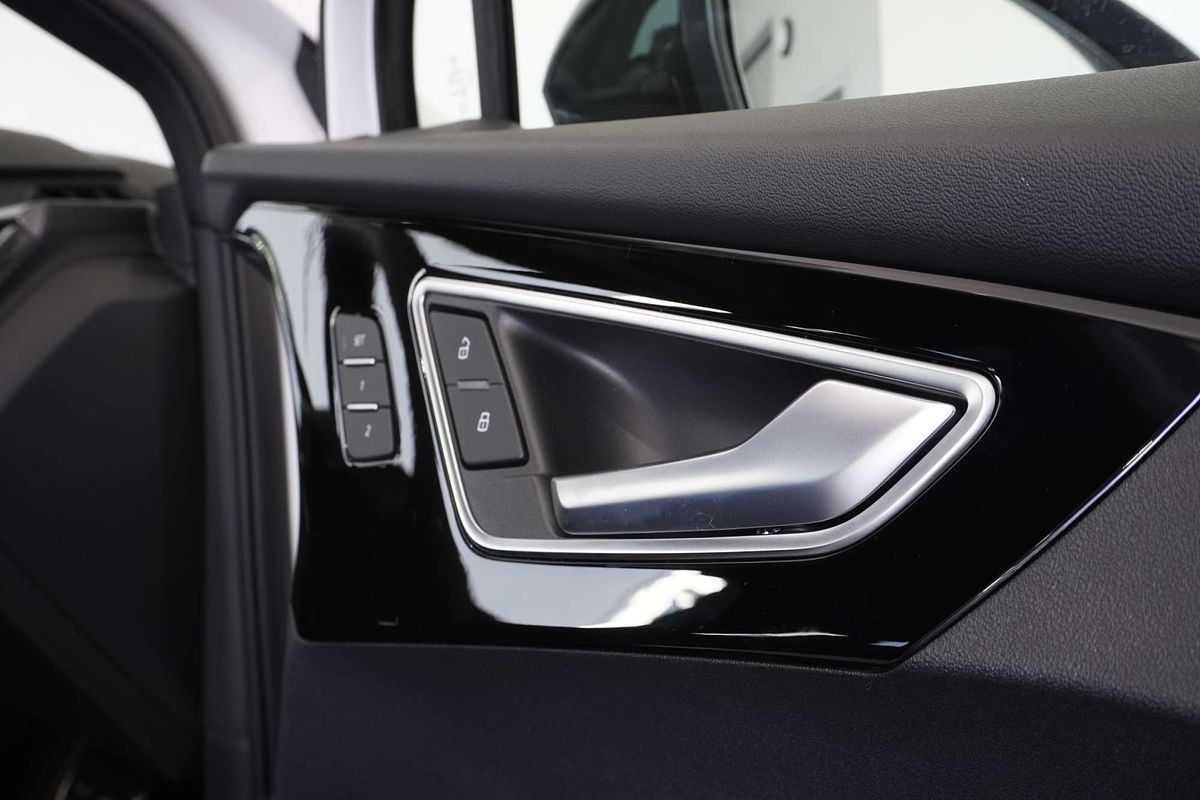 2024 Audi Q4 e-tron 55 F4
