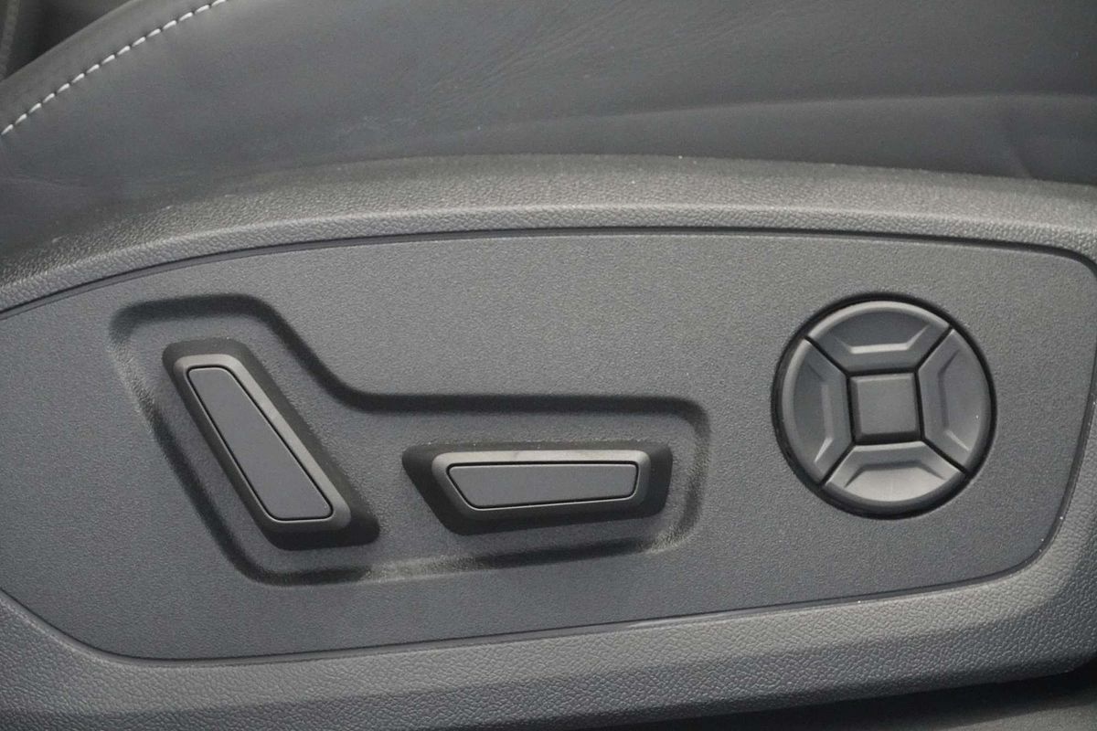 2024 Audi Q4 e-tron 55 F4