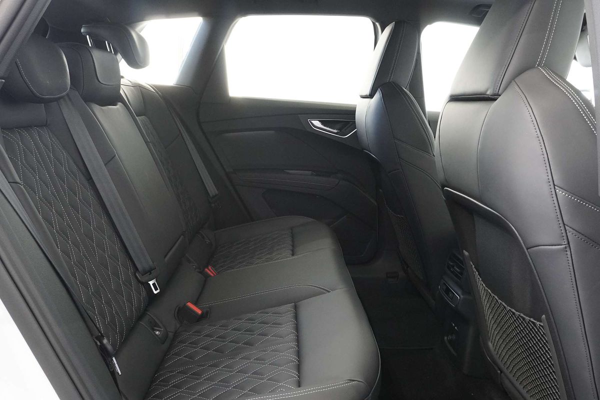 2024 Audi Q4 e-tron 55 F4