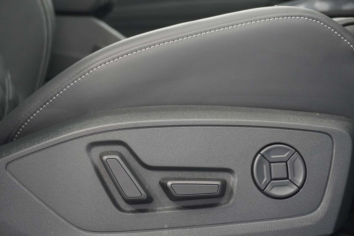 2024 Audi Q4 e-tron 55 F4