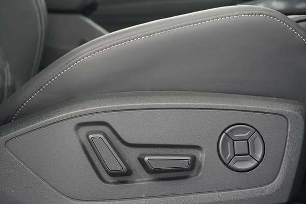 2024 Audi Q4 e-tron 55 F4