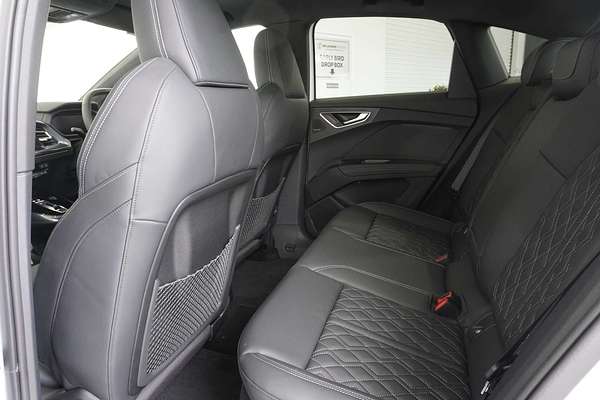 2024 Audi Q4 e-tron 55 F4