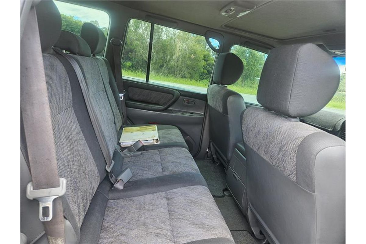 2001 Toyota Landcruiser GXL HDJ100R