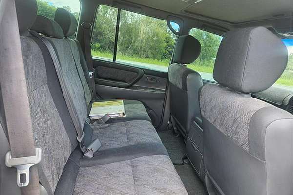 2001 Toyota Landcruiser GXL HDJ100R