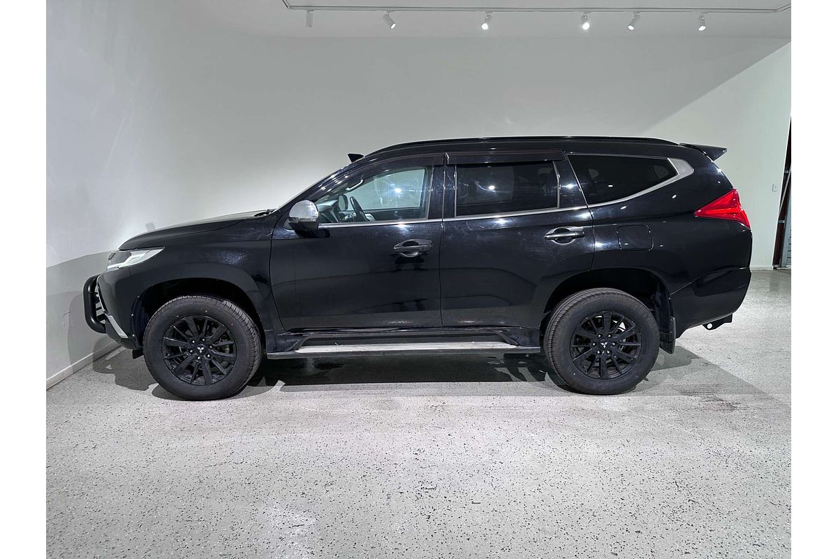 2019 Mitsubishi Pajero Sport Black Edition QE