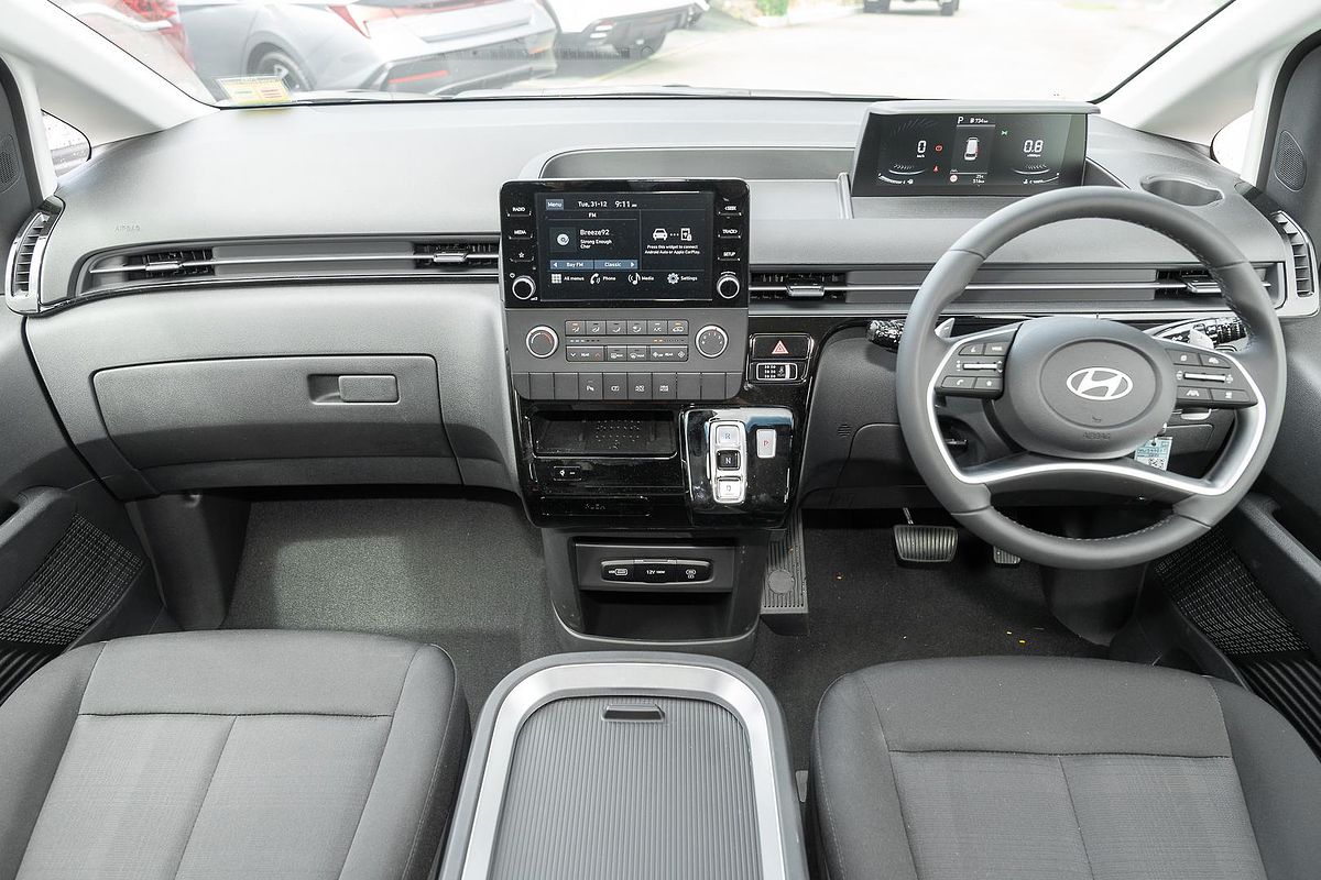 2024 Hyundai STARIA US4.V3