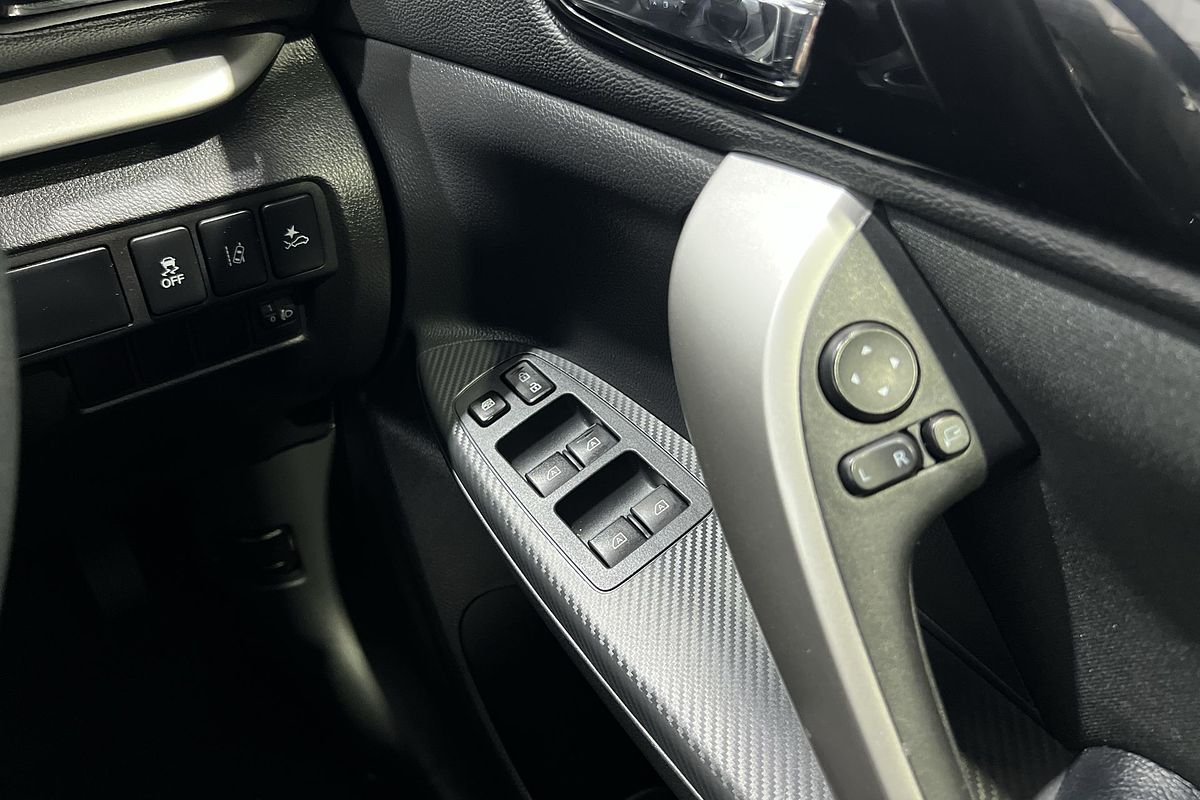 2023 Mitsubishi Eclipse Cross LS YB