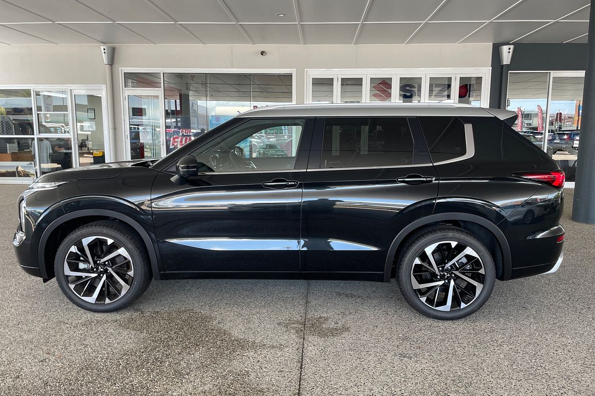 2024 Mitsubishi Outlander Exceed Tourer ZM