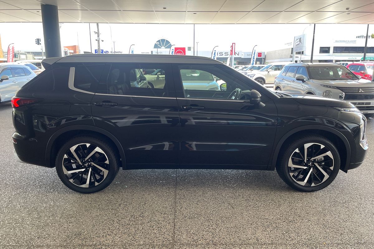 2024 Mitsubishi Outlander Exceed Tourer ZM