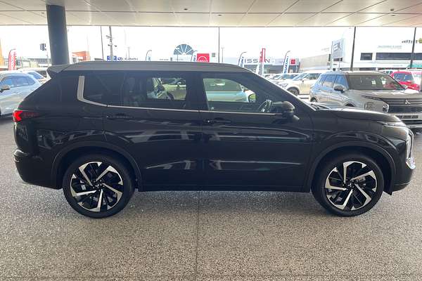 2024 Mitsubishi Outlander Exceed Tourer ZM