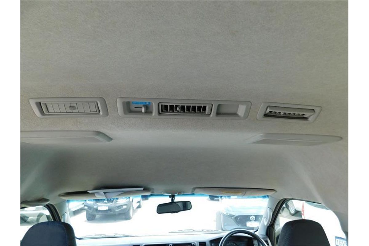 2019 Toyota Hiace Commuter KDH223R