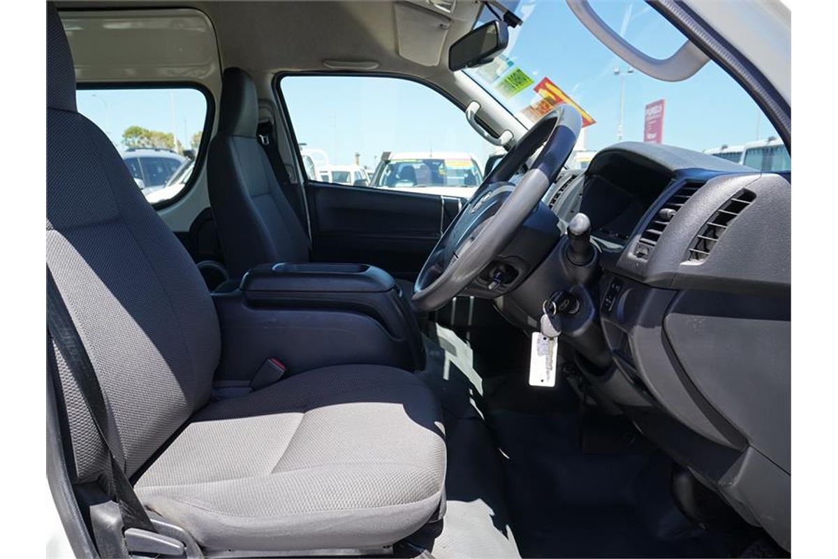 2019 Toyota Hiace Commuter KDH223R