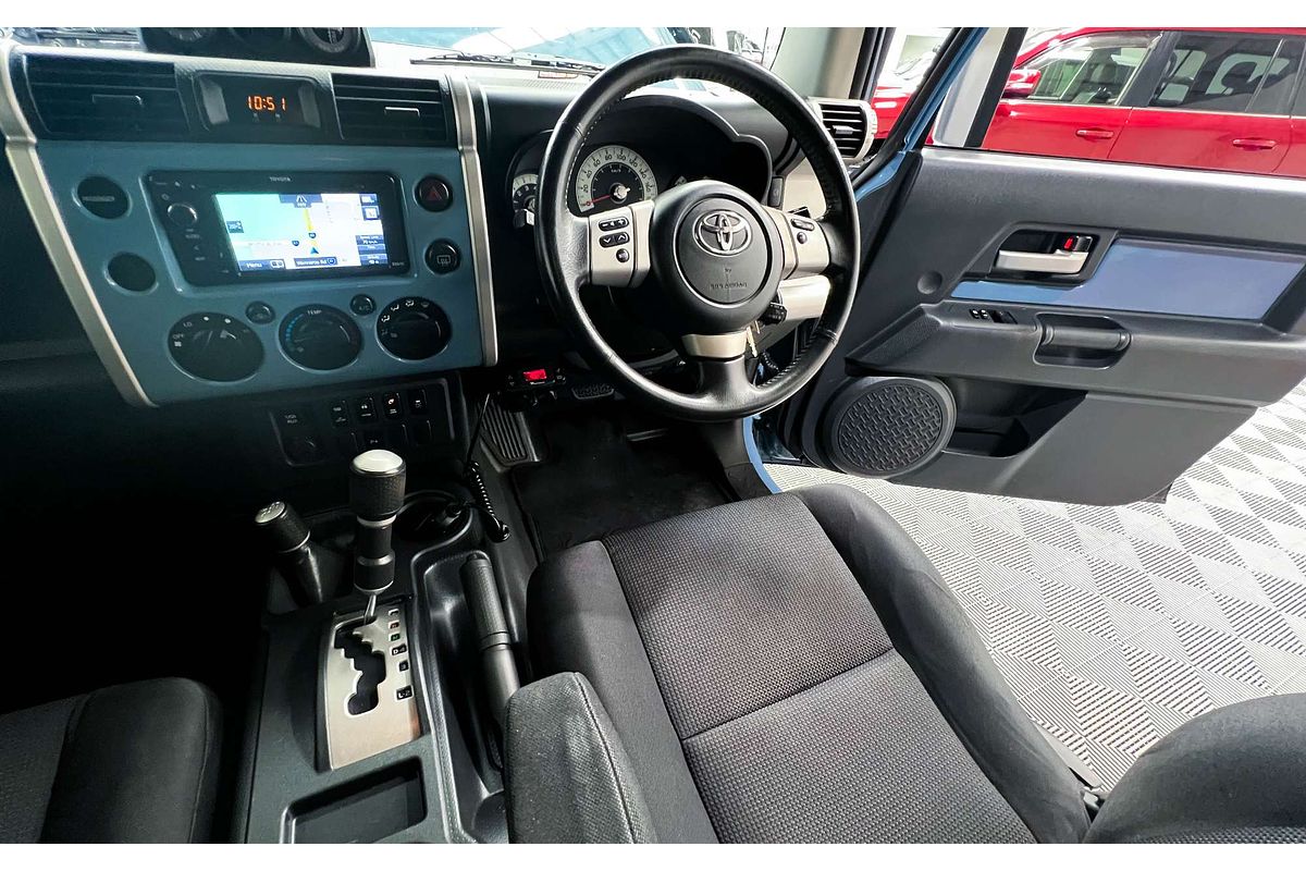 2013 Toyota FJ Cruiser GSJ15R