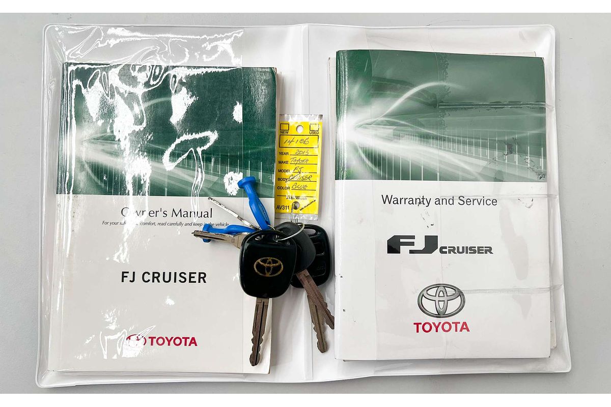 2013 Toyota FJ Cruiser GSJ15R