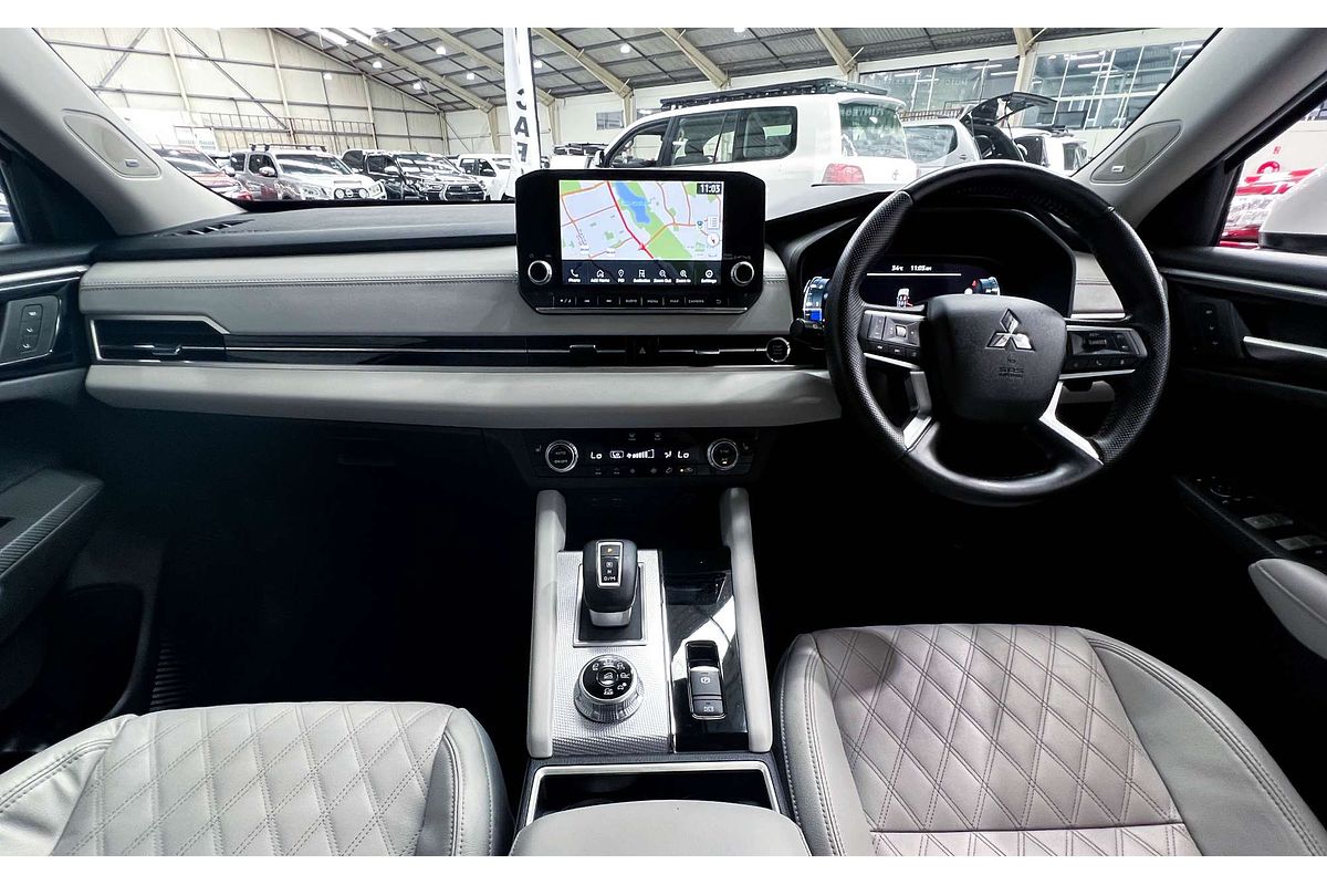 2021 Mitsubishi Outlander Exceed ZL