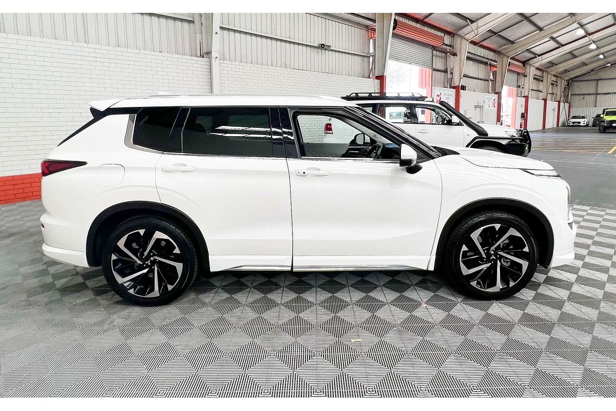 2021 Mitsubishi Outlander Exceed ZL