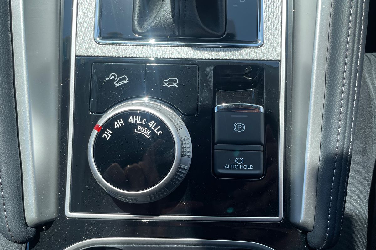 2024 Mitsubishi Pajero Sport GLS QG
