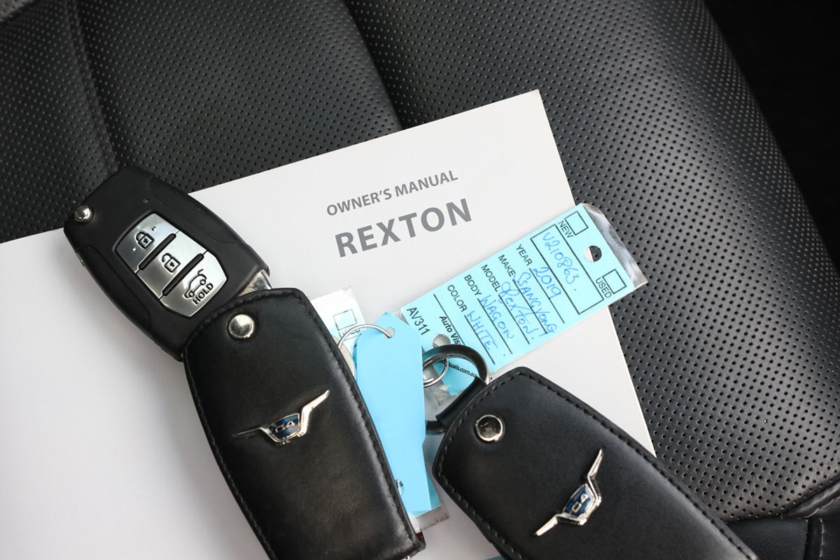 2019 SsangYong Rexton Ultimate Y400
