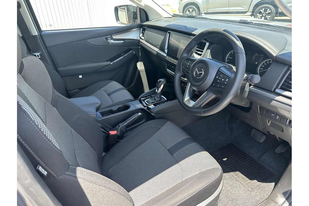 Mazda BT-50 F 6AUTO 3.0L DUAL CAB CHASSIS XTR 4X4