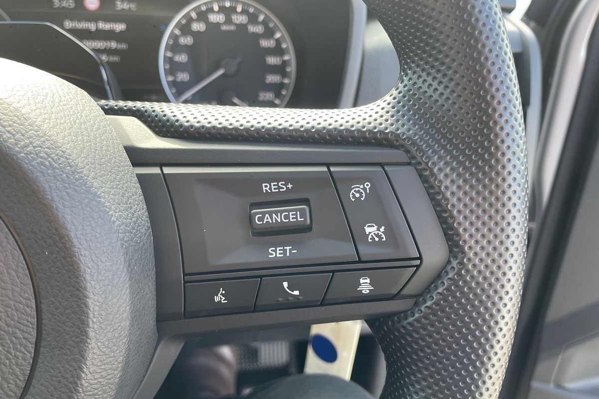 2024 Mitsubishi Triton GLX MV 4X4