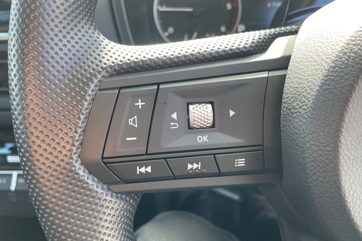 2024 Mitsubishi Triton GLX MV 4X4