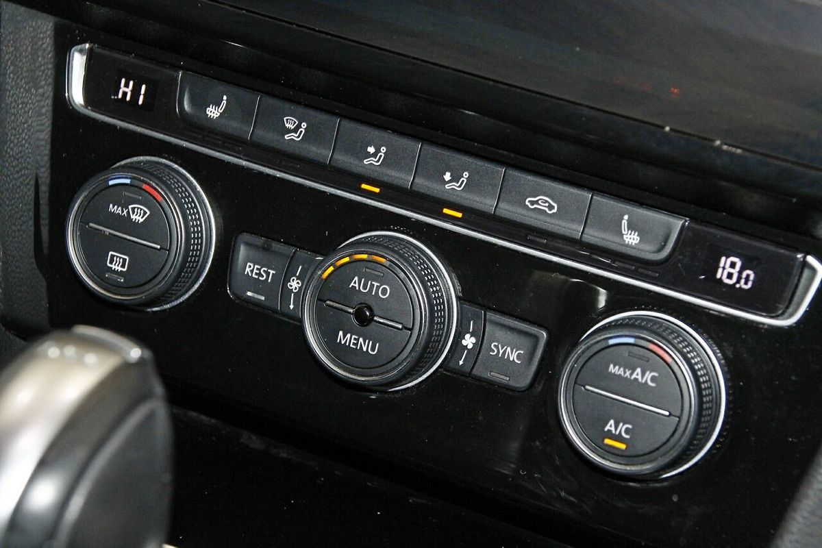 2019 Volkswagen Passat 206TSI R-Line B8