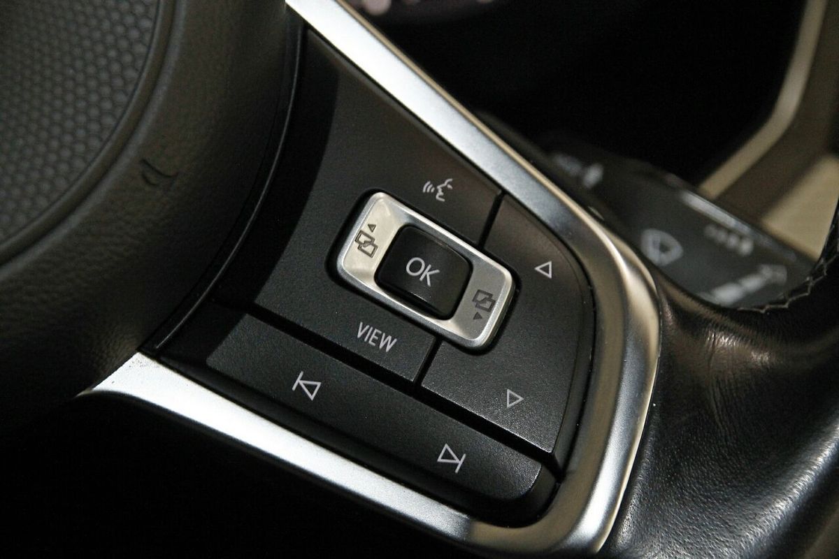 2019 Volkswagen Passat 206TSI R-Line B8