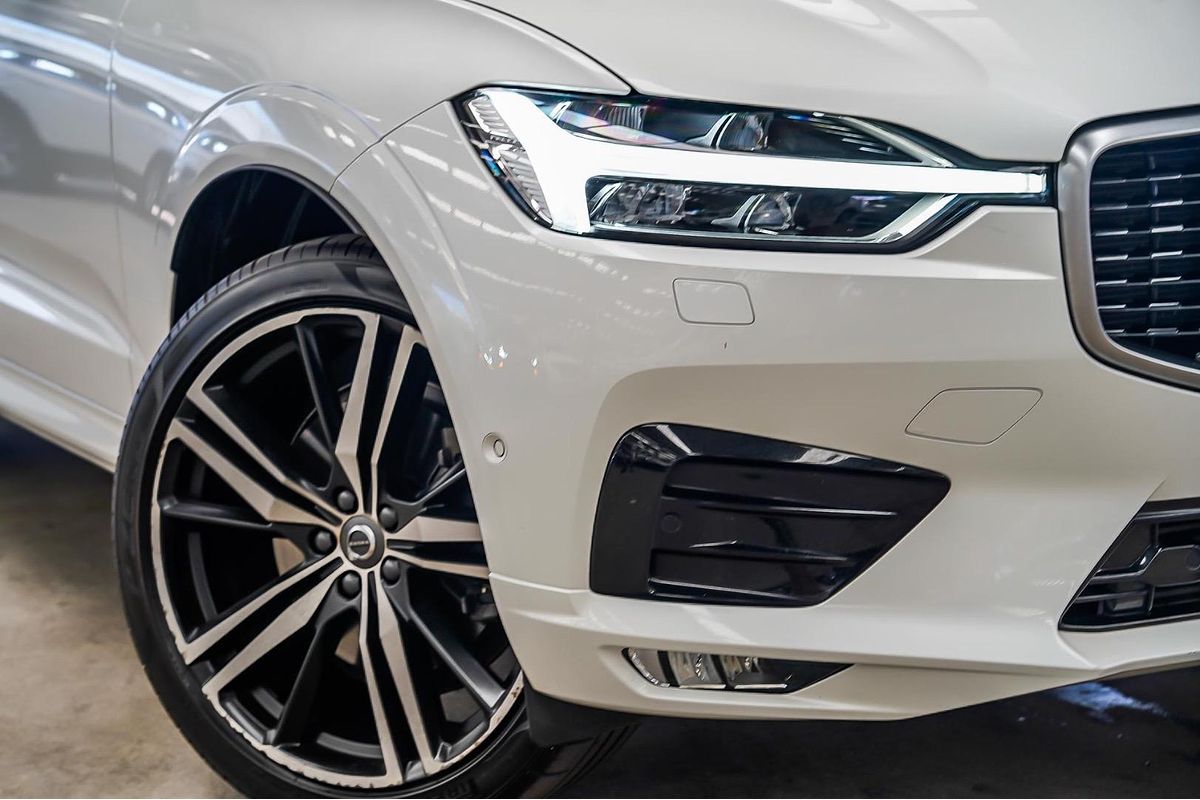 2020 Volvo XC60 T6 R-Design
