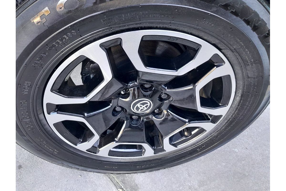 2016 Toyota Hilux SR (4x4) GUN126R 4X4