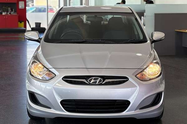 2014 Hyundai Accent Active RB2