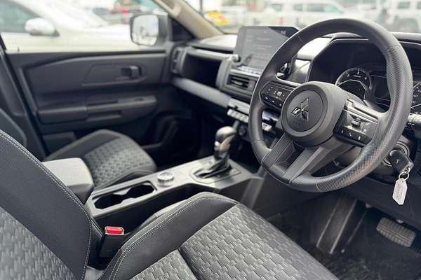 2024 Mitsubishi Triton GLX+ MV 4X4