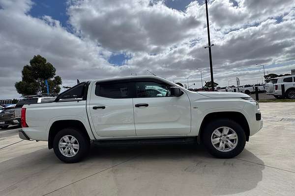 2024 Mitsubishi Triton GLX+ MV 4X4
