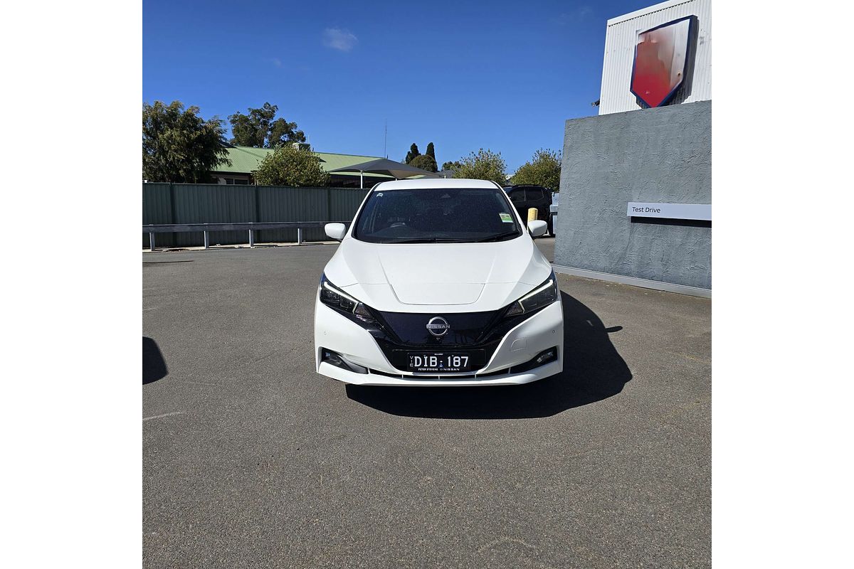 2023 Nissan LEAF ZE1