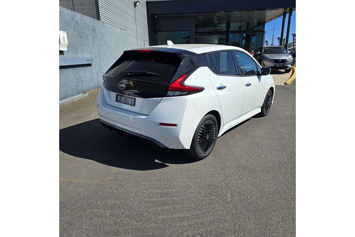 2023 Nissan LEAF ZE1