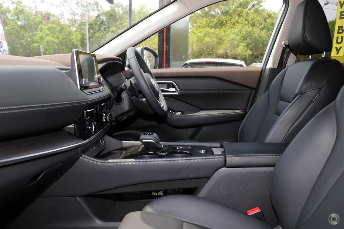 2024 Nissan X-TRAIL ST-L T33