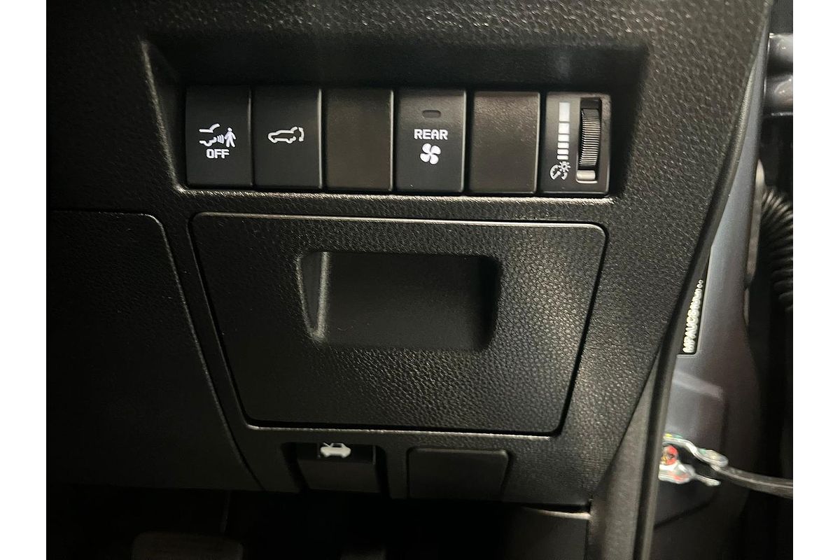 2023 Isuzu MU-X LS-U