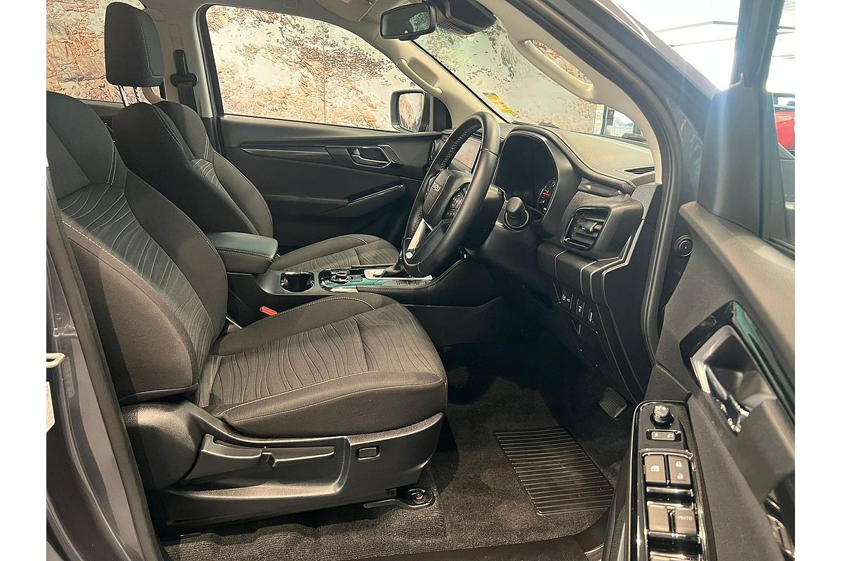 2023 Isuzu MU-X LS-U