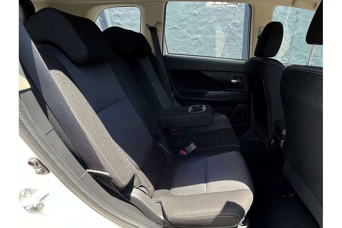 2017 Mitsubishi Outlander ES ADAS ZL