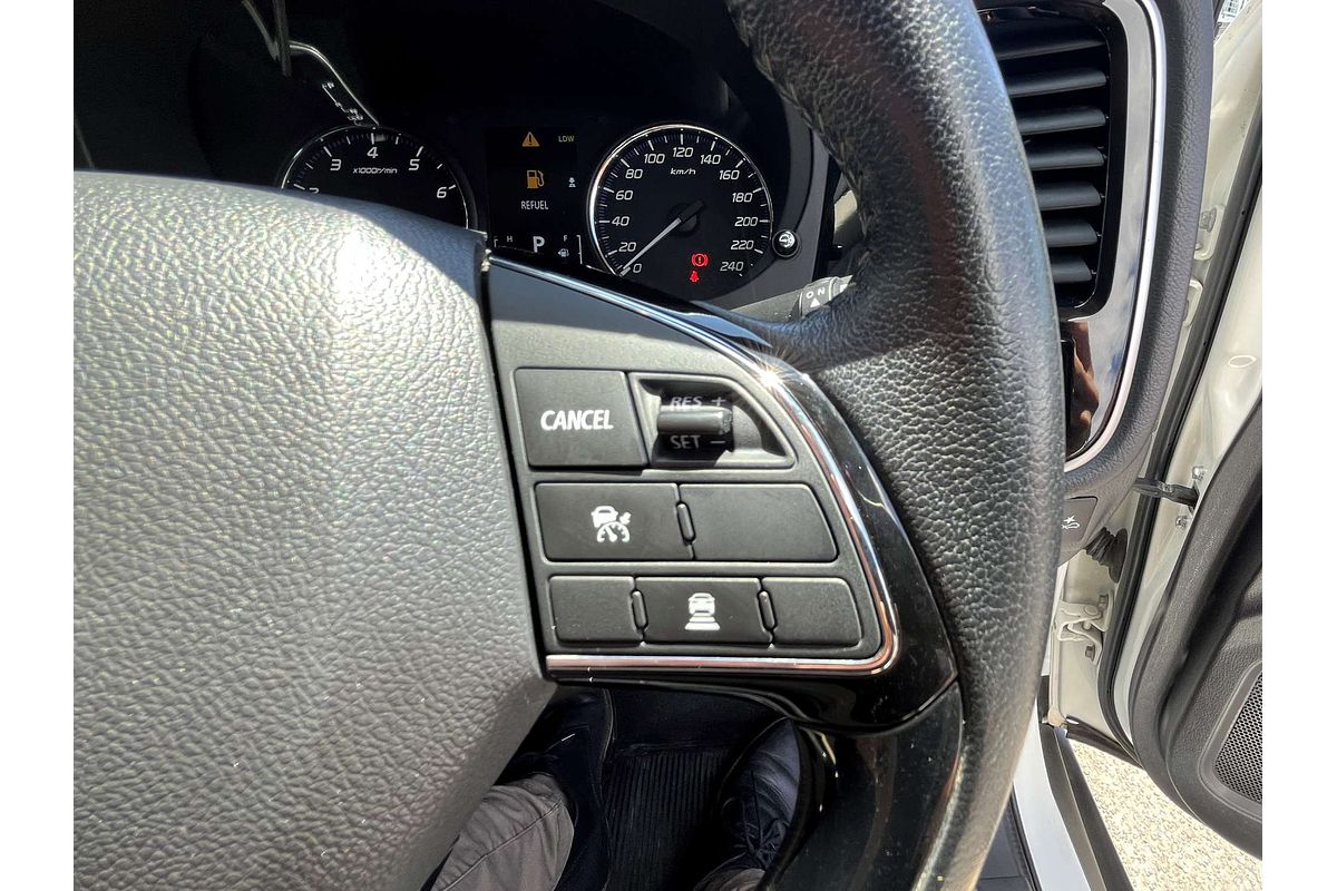 2017 Mitsubishi Outlander ES ADAS ZL
