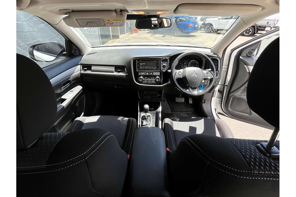 2017 Mitsubishi Outlander ES ADAS ZL
