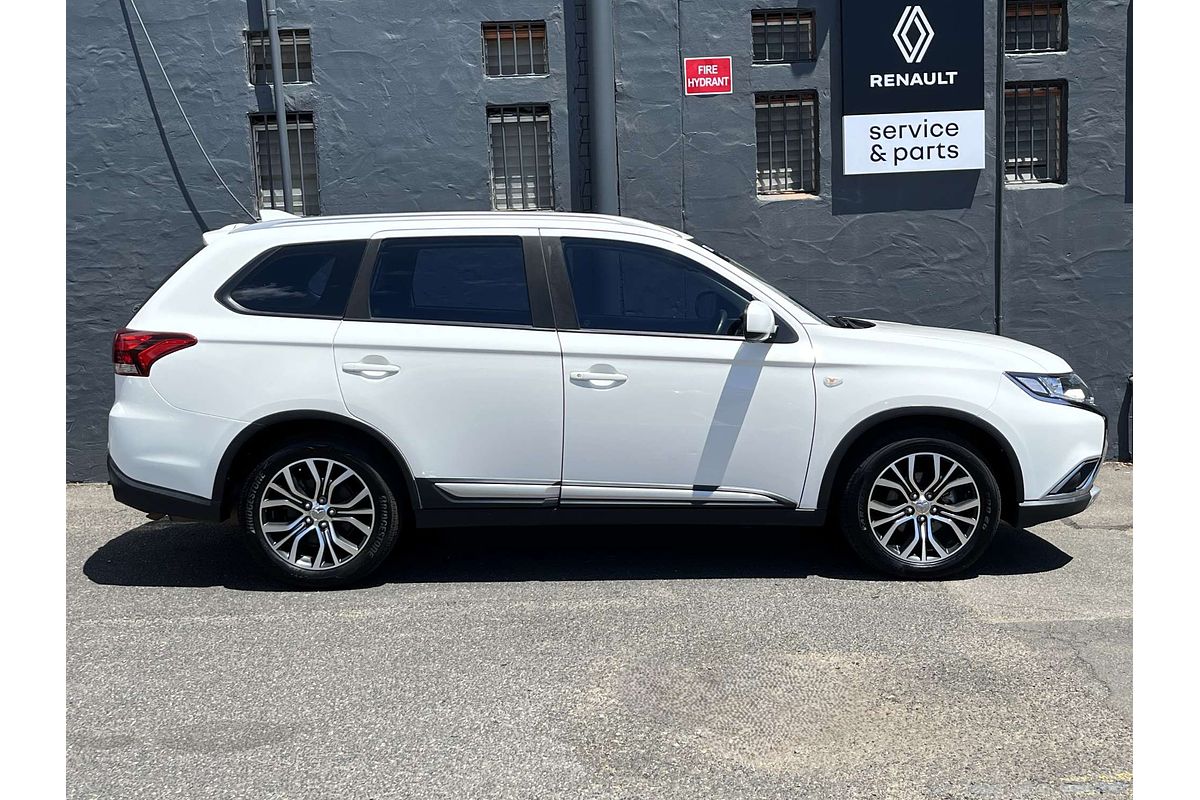 2017 Mitsubishi Outlander ES ADAS ZL
