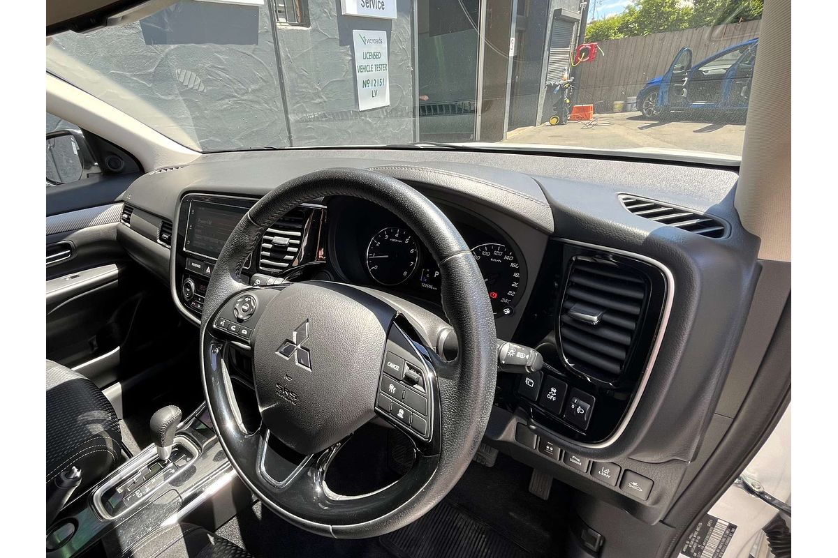 2017 Mitsubishi Outlander ES ADAS ZL