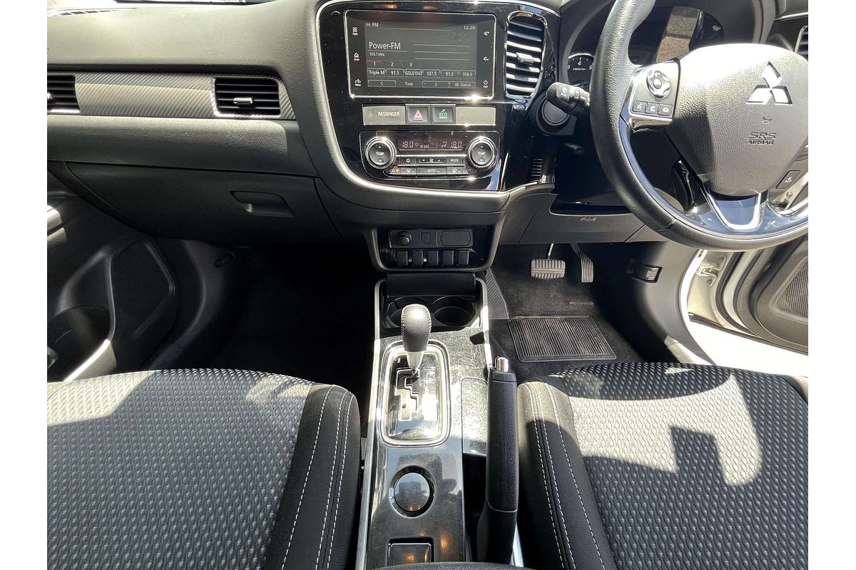 2017 Mitsubishi Outlander ES ADAS ZL