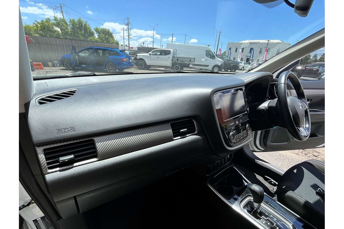 2017 Mitsubishi Outlander ES ADAS ZL